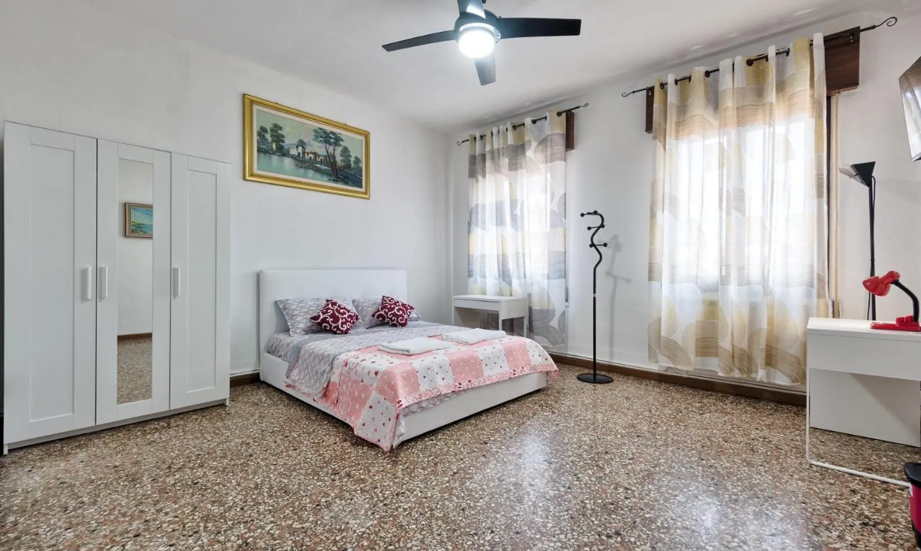 Bed & Breakfast Mahdi Venice Apartment Mestre Italy
